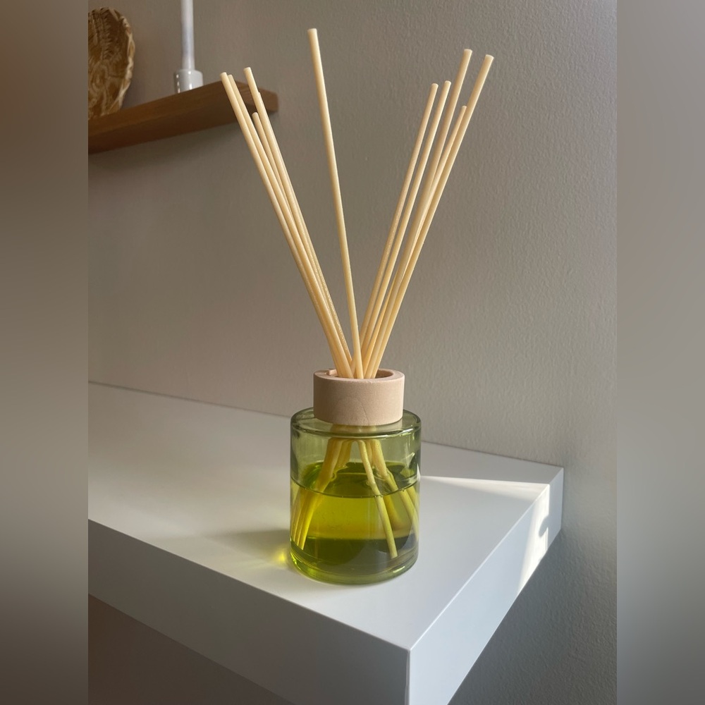 Reed Diffuser - Picture 8 of 11